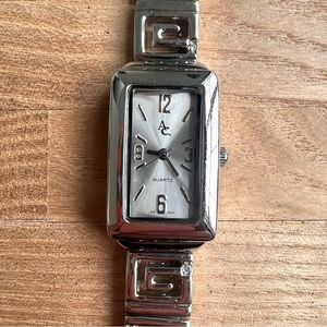AC ladies rectangular silver tone bracelet watch NEW BATTERY
